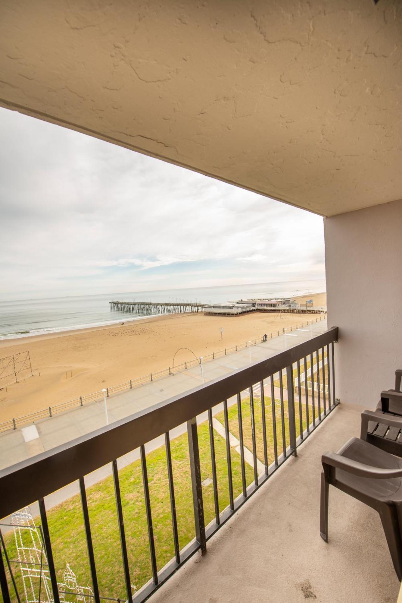 The Breakers Resort Inn Virginia Beach Exterior photo